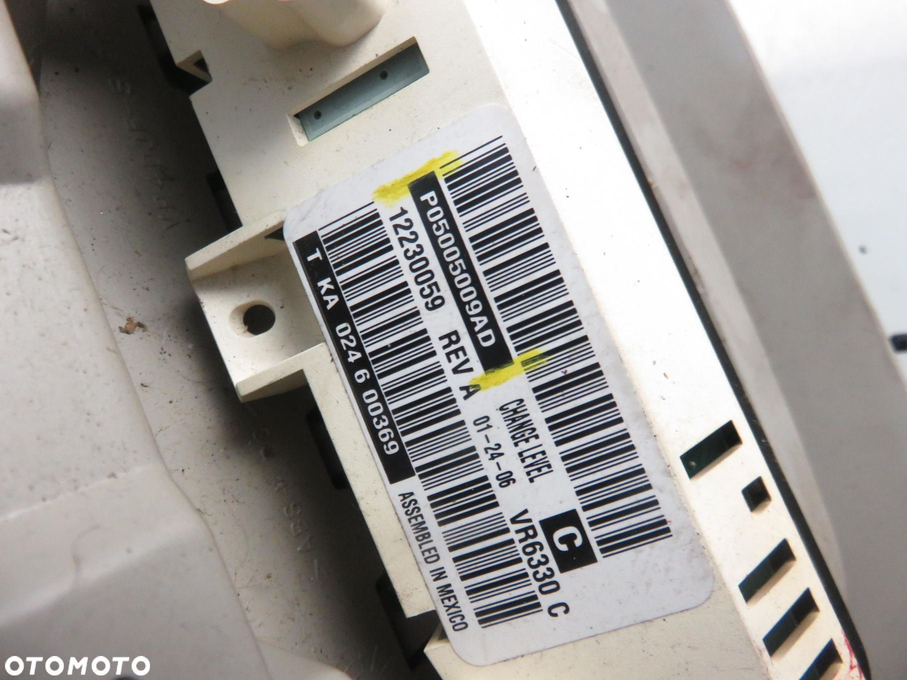 ODTWARZACZ EKRAN DVD CHRYSLER VOYAGER IV P05005009AD - 2