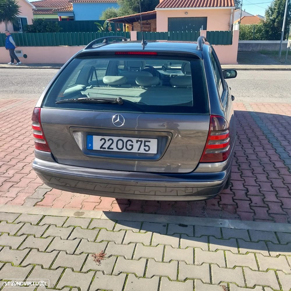 Mercedes-Benz C 220 CDI Classic - 12