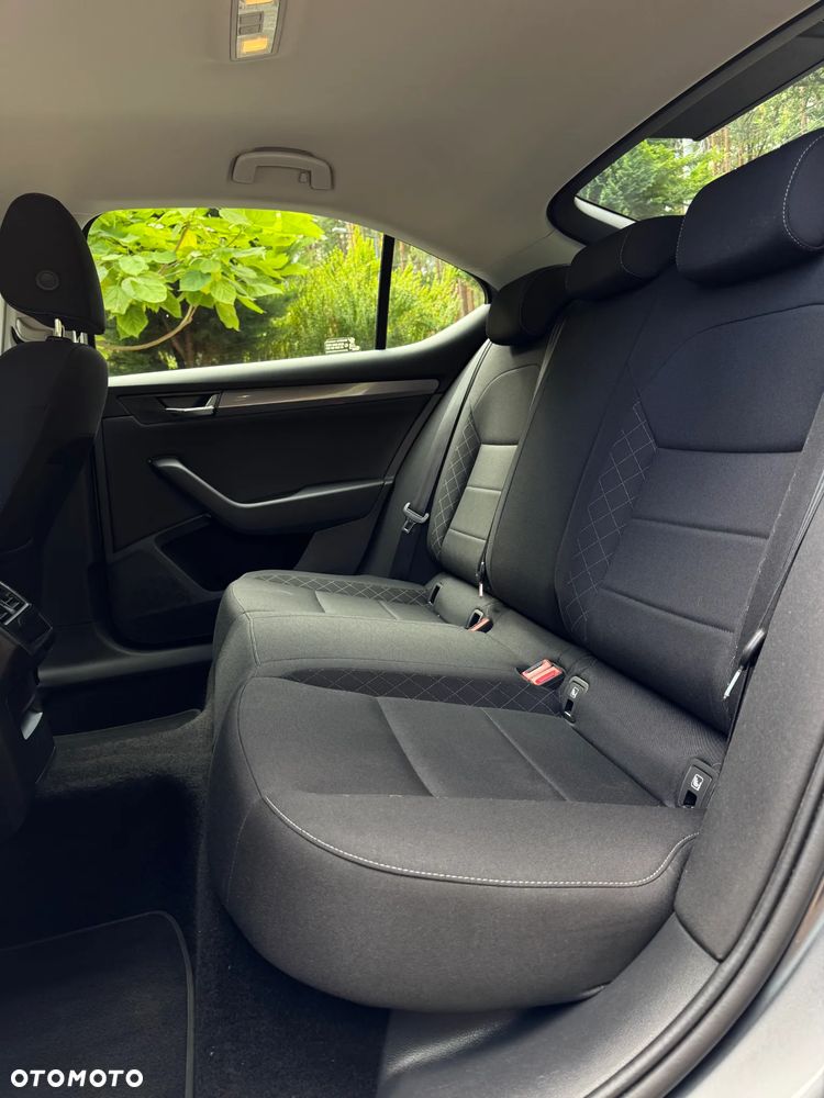 Skoda Superb 1.5 TSI Ambition DSG - 18