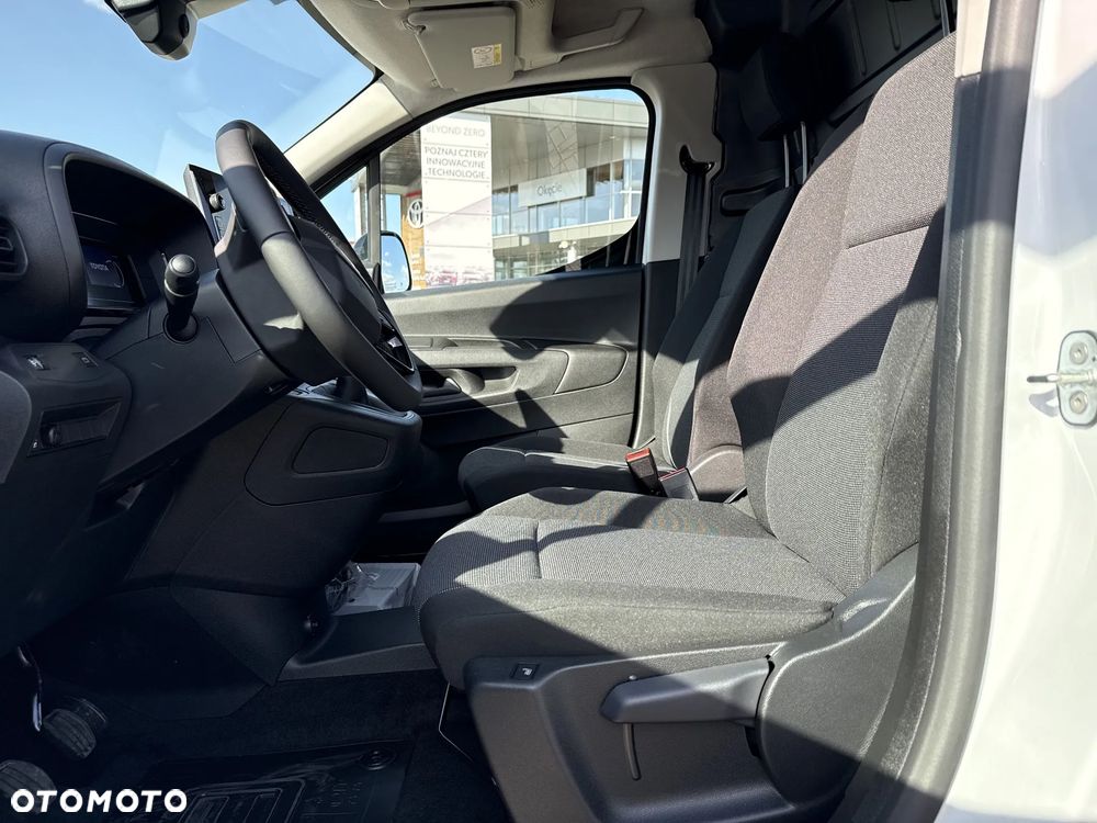 Toyota Proace City - 15