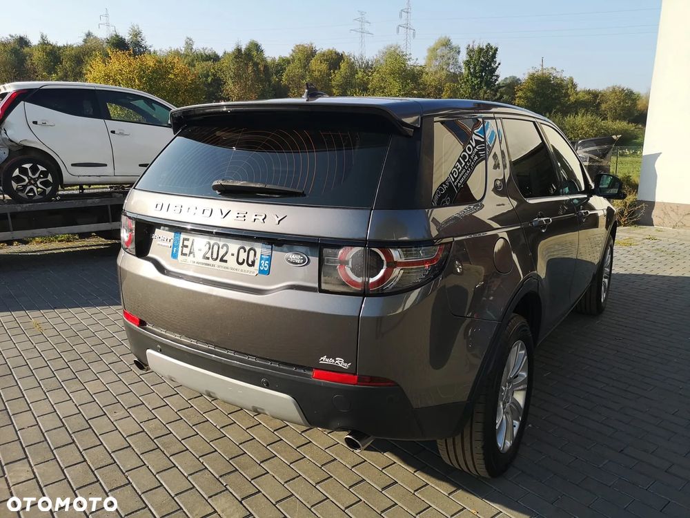 Land Rover Discovery Sport D180 R-Dynamic - 16