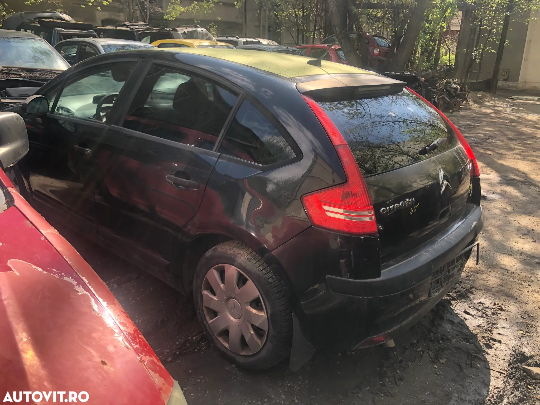 Dezmembrez Citroen C4 2006 negru diesel 4 usi - 9