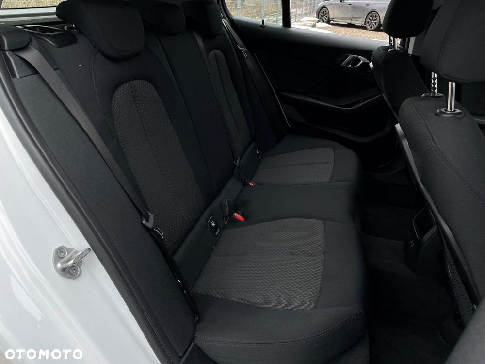 BMW Seria 1 118i - 21