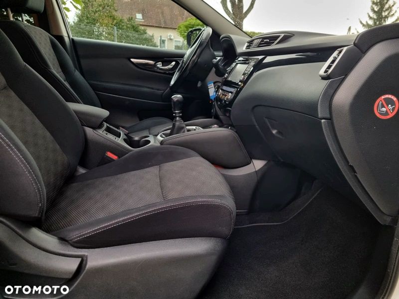 Nissan Qashqai 1.2 DIG-T Tekna - 17