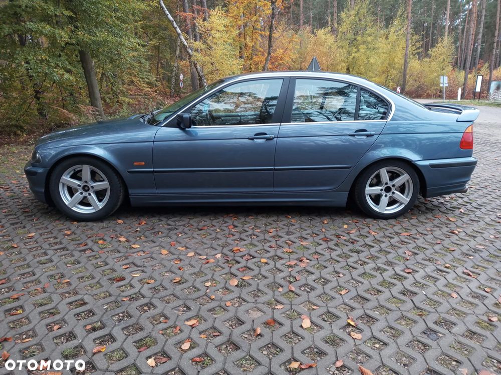 BMW Seria 3 328i - 8