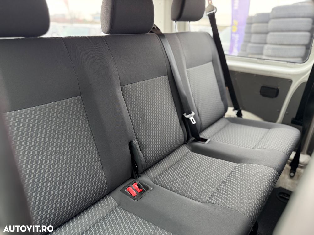 Volkswagen Transporter - 11