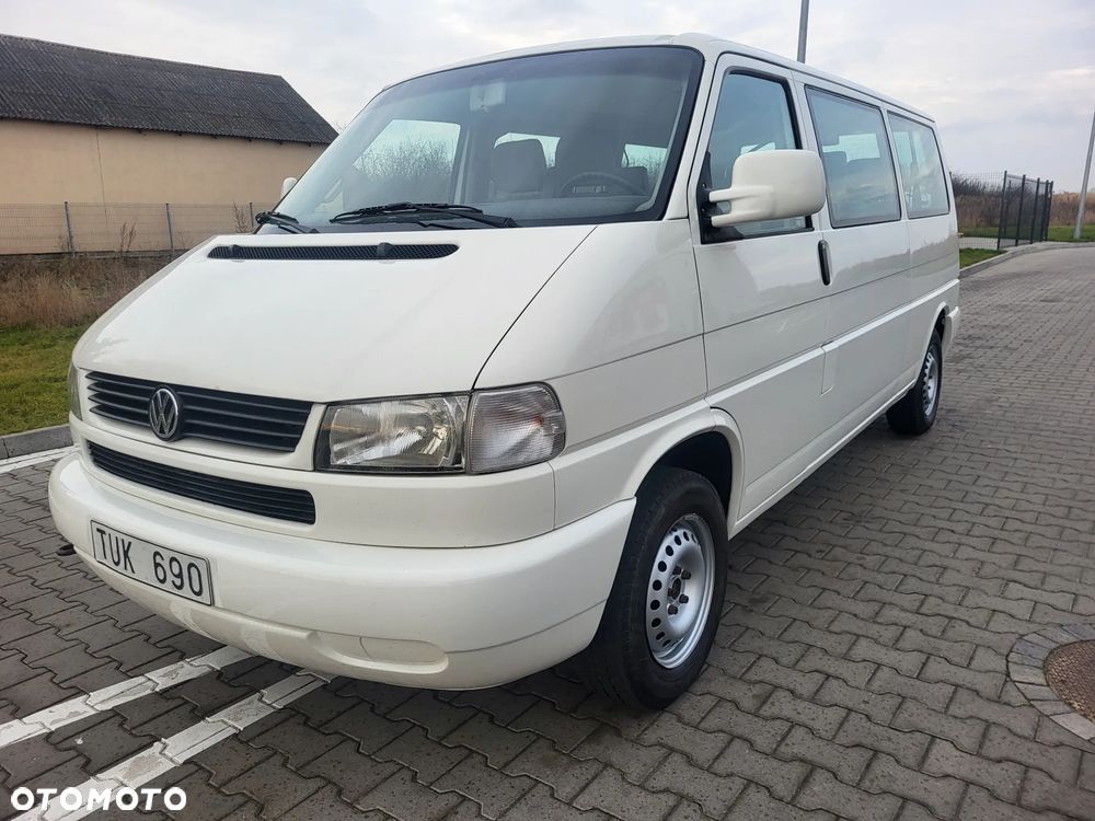 Volkswagen Transporter - 1
