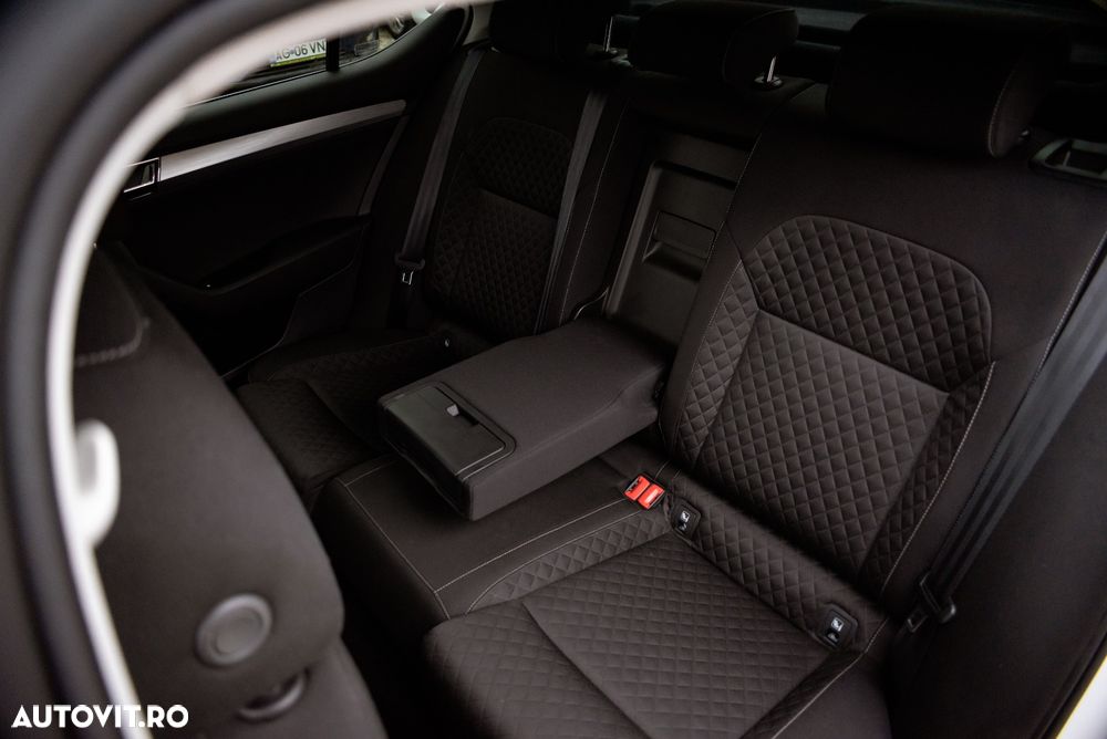 Skoda Superb 2.0 TDI DSG Style - 17