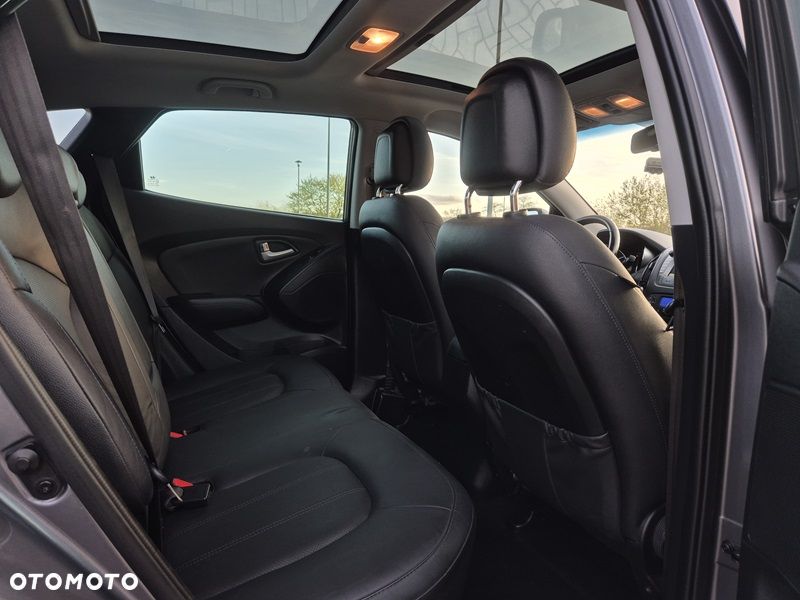 Hyundai ix35 2.0 CRDi 4WD Premium - 12