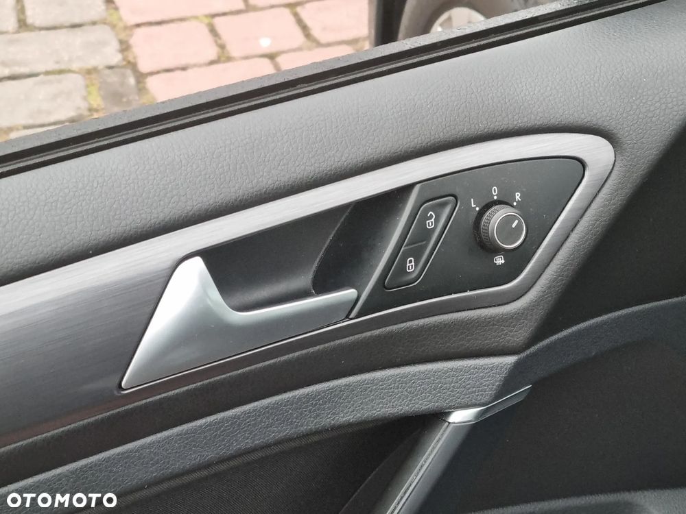 Volkswagen Golf 1.4 TSI BMT Comfortline - 15