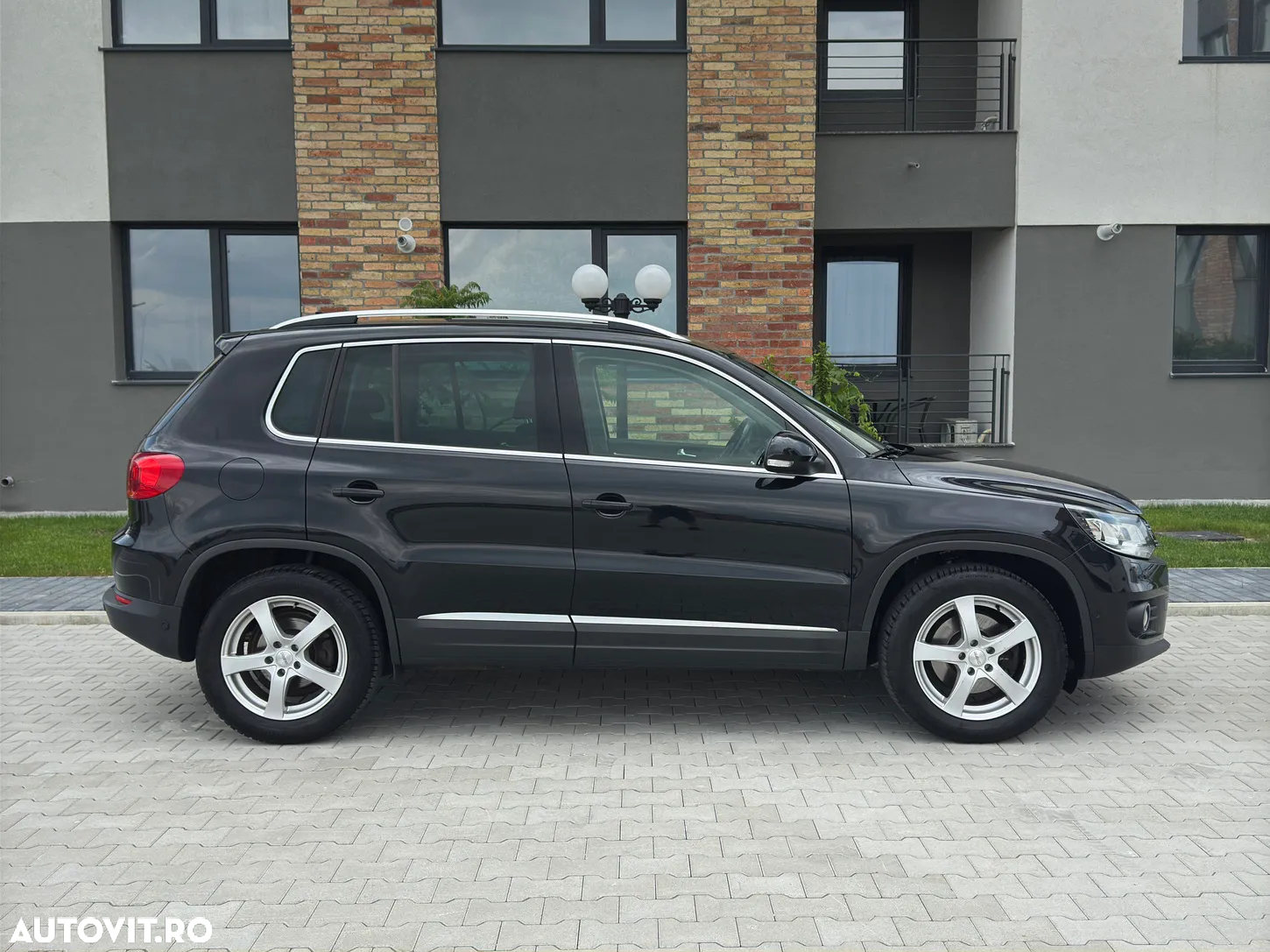 Volkswagen Tiguan - 16