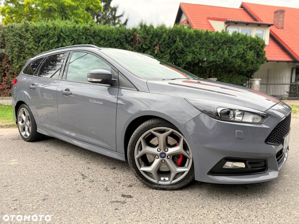 Ford Focus 2.0 TDCi ST mit Leder-Sport-Paket - 11