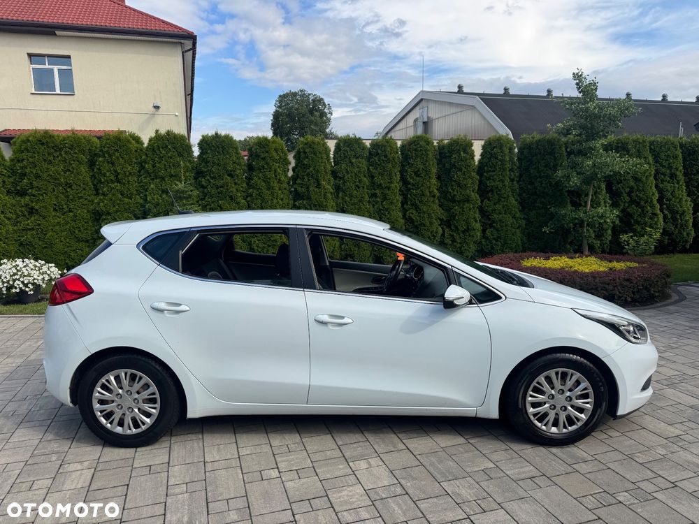 Kia Ceed 1.6 GDI Platinum Edition - 10