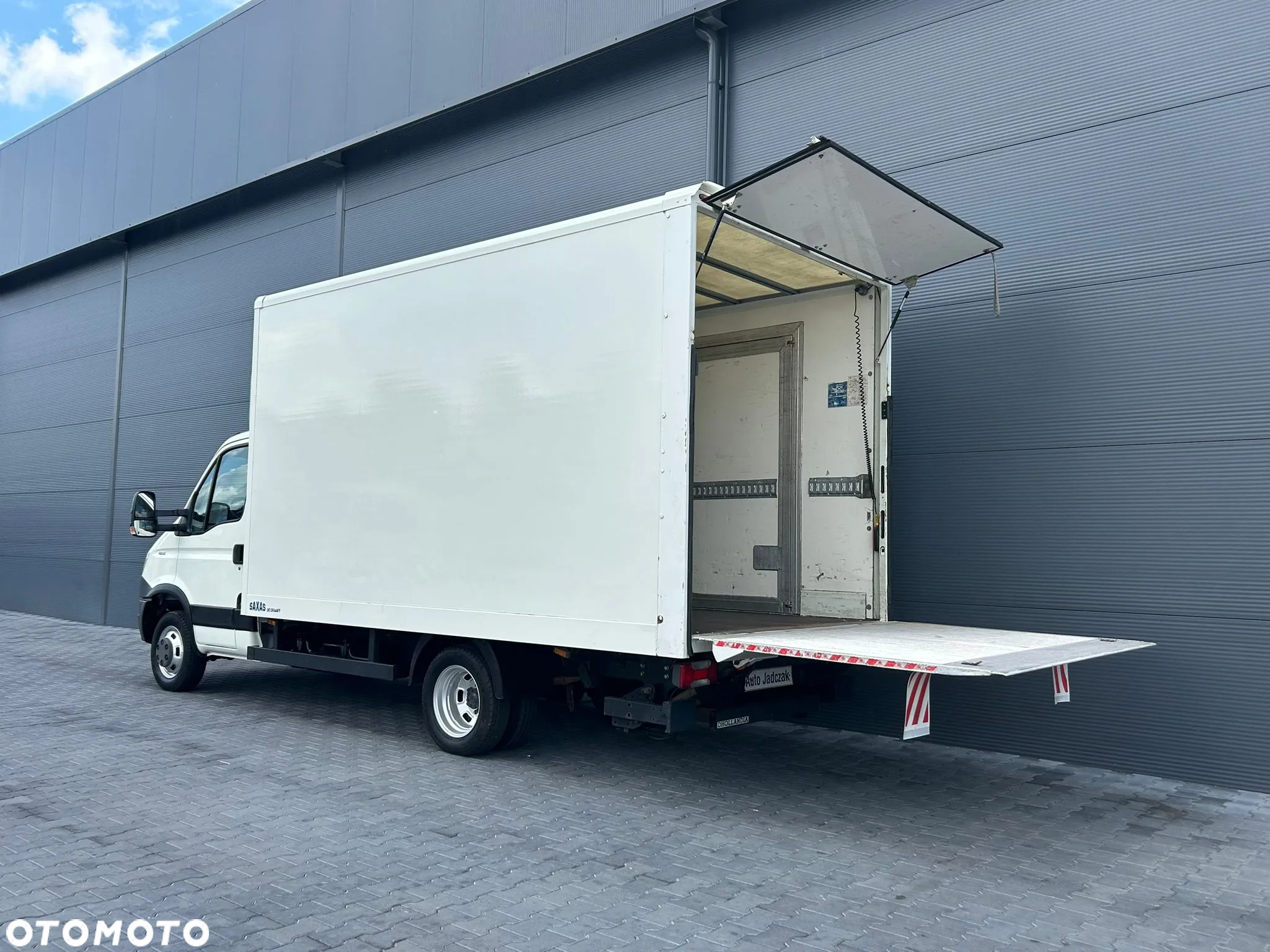 Iveco Daily 40C15 35C15 3.0 HPI Kontener 8 palet + winda 750kg + drzwi boczne **KLIMA**Sprowadzony**2014R**Niski Przebieg** - 6