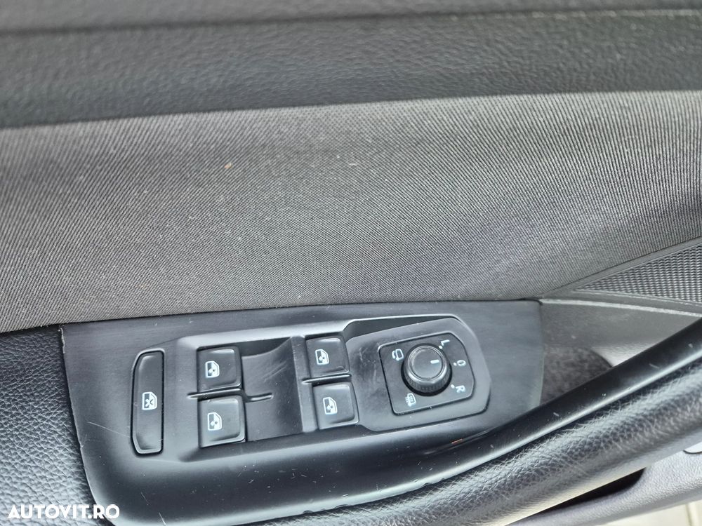 Volkswagen Passat 2.0 TDI DSG (BlueMotion Technology) Comfortline - 7