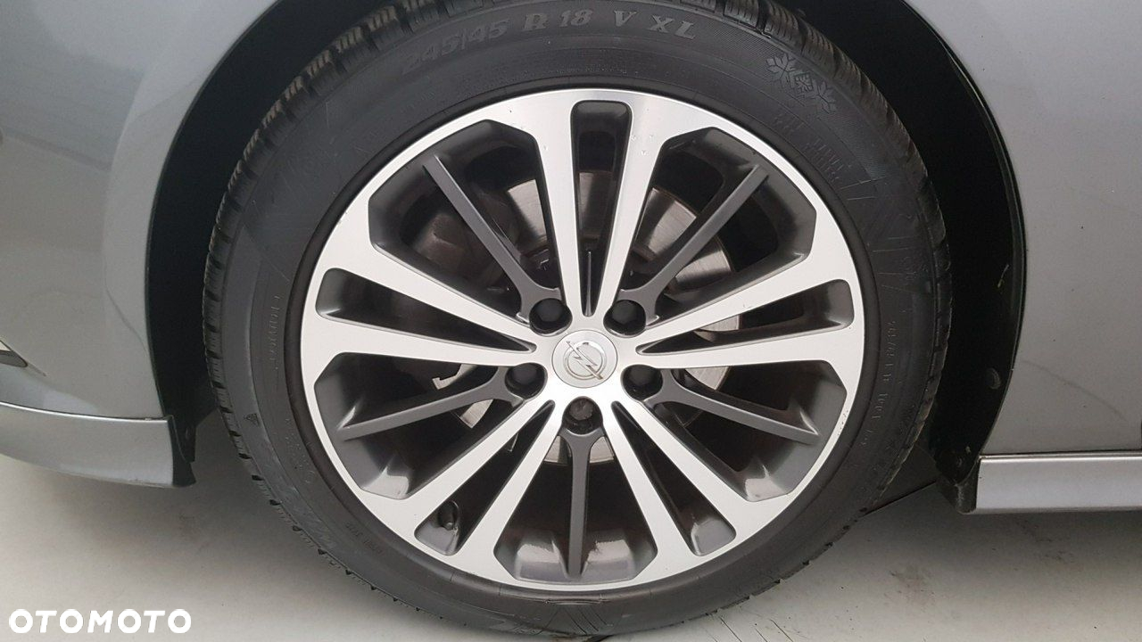 Opel Insignia - 13