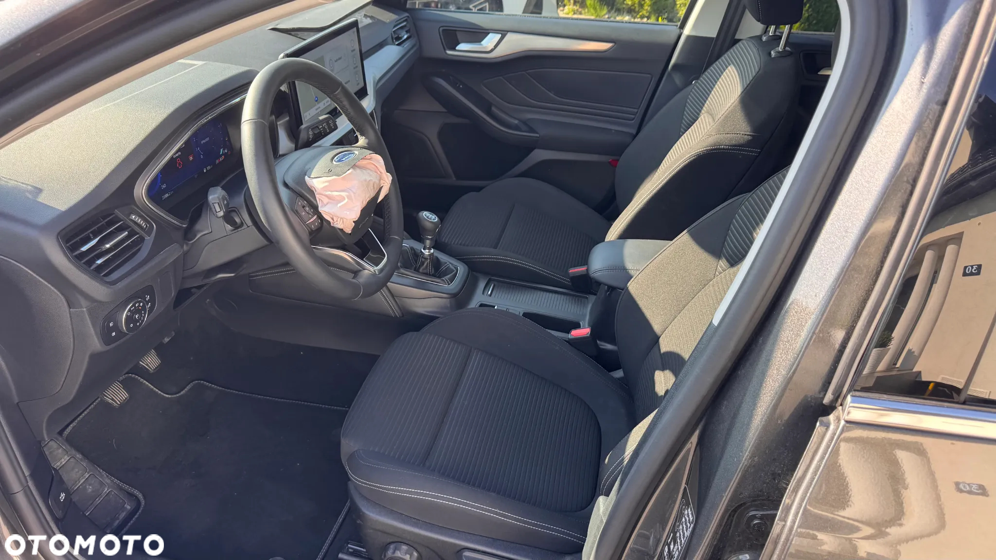 Ford Focus 1.0 EcoBoost Hybrid TITANIUM X - 19