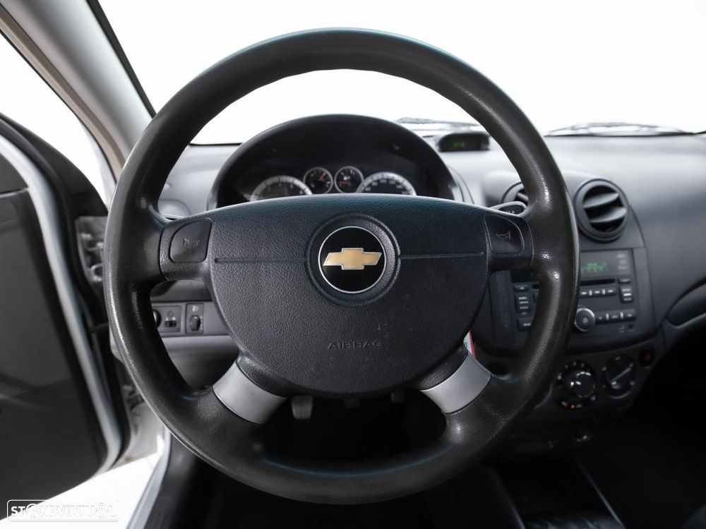 Chevrolet Aveo - 11