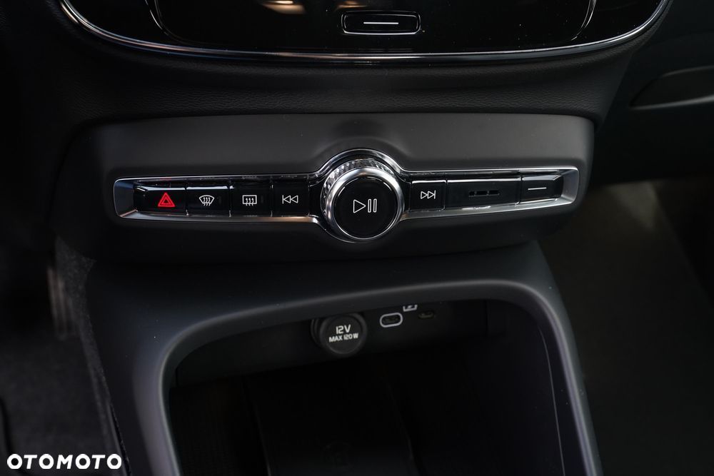 Volvo XC 40 B3 Core - 15
