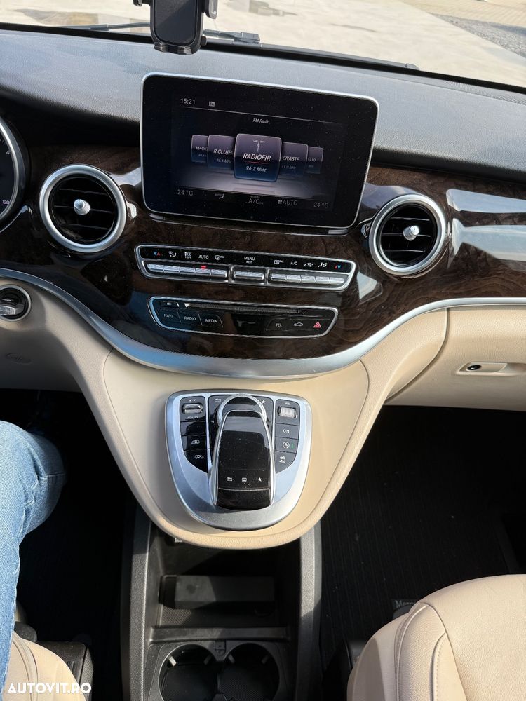 Mercedes-Benz V 250 (BlueTEC) d lang 7G-TRONIC Avantgarde Edition - 24