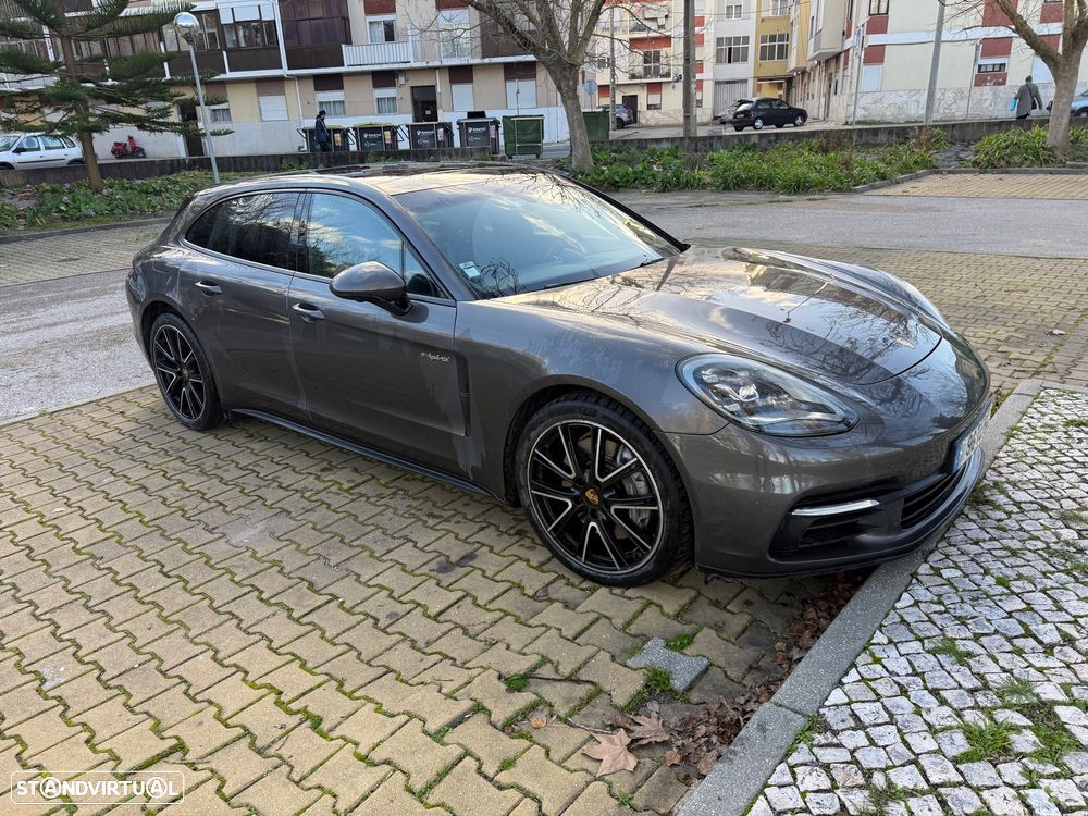 Porsche Panamera Sport Turismo 4 E-Hybrid - 5
