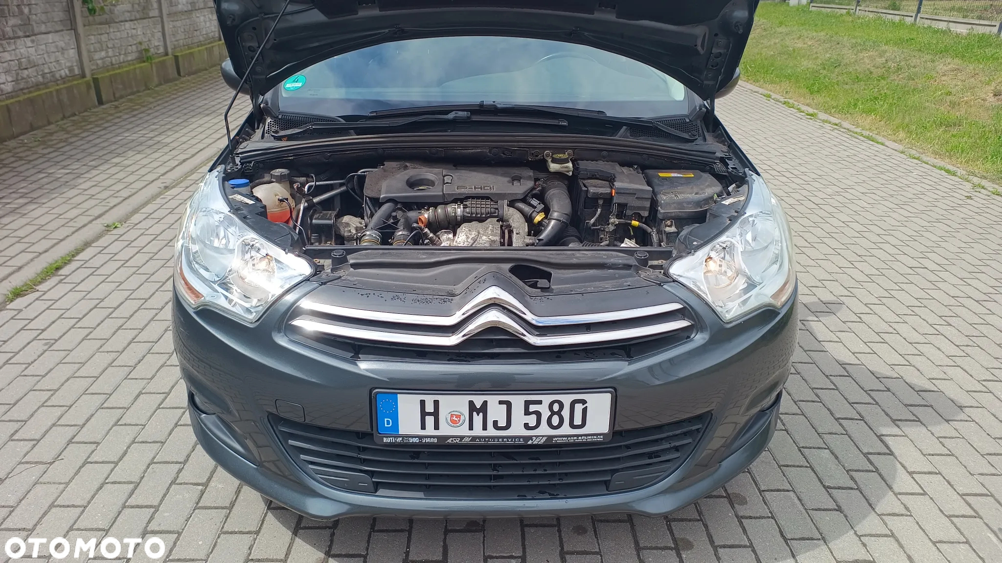 Citroën C4 e-HDi 115 Selection - 31