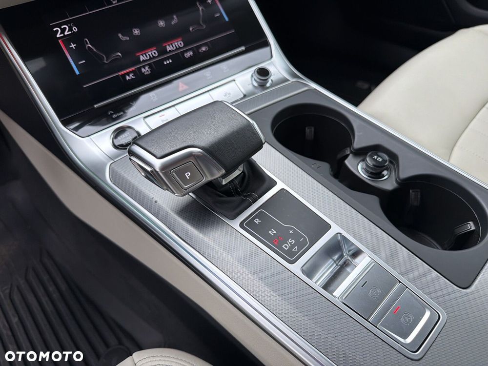 Audi A6 Avant - 22