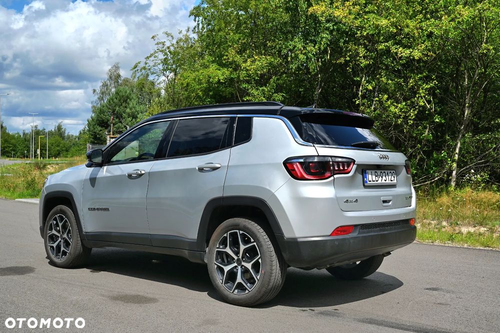 Jeep Compass - 30