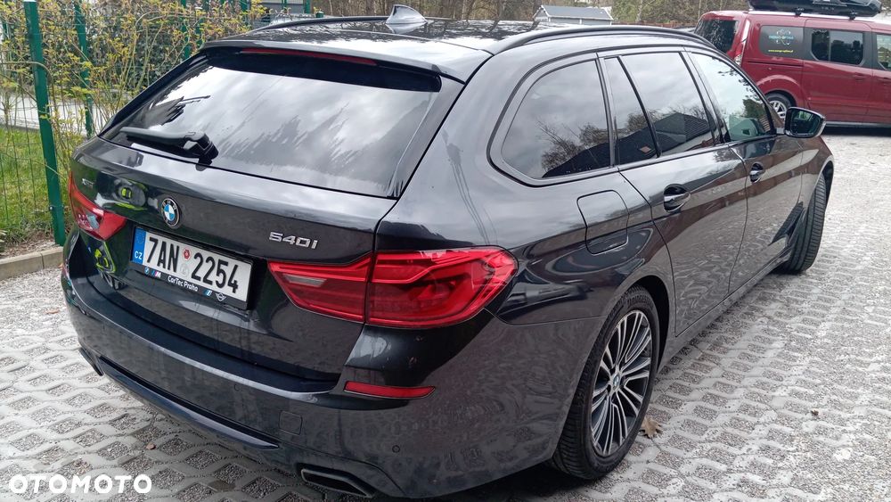BMW Seria 5 540i xDrive - 8