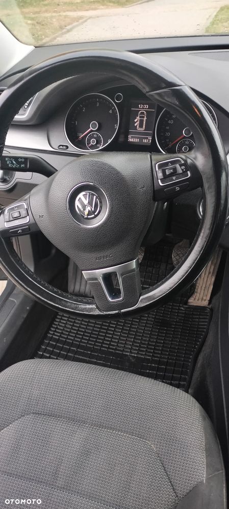 Volkswagen Passat 1.6 TDI BlueMotion Technology Trendline - 12