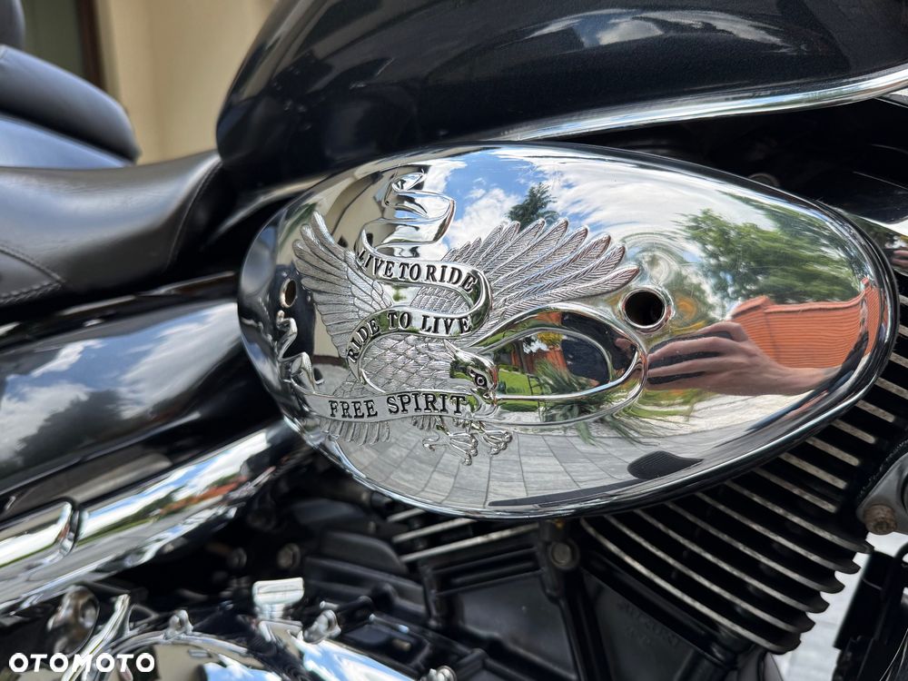Suzuki VL 800 Volusia - Boulevard C50 - 15
