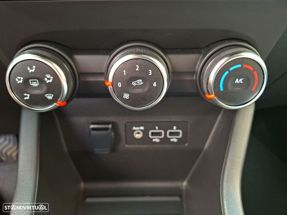 Renault Clio 1.0 TCe Evolution - 20