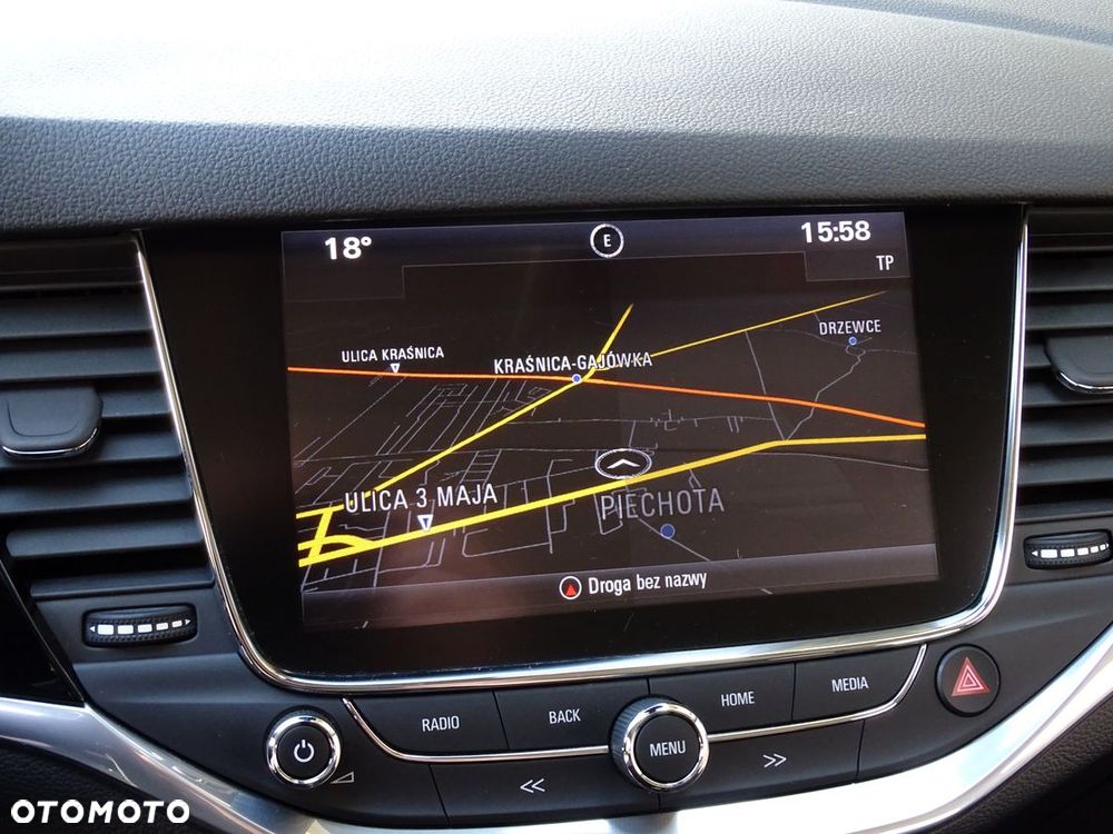 Opel Astra 1.4 Turbo Innovation - 33