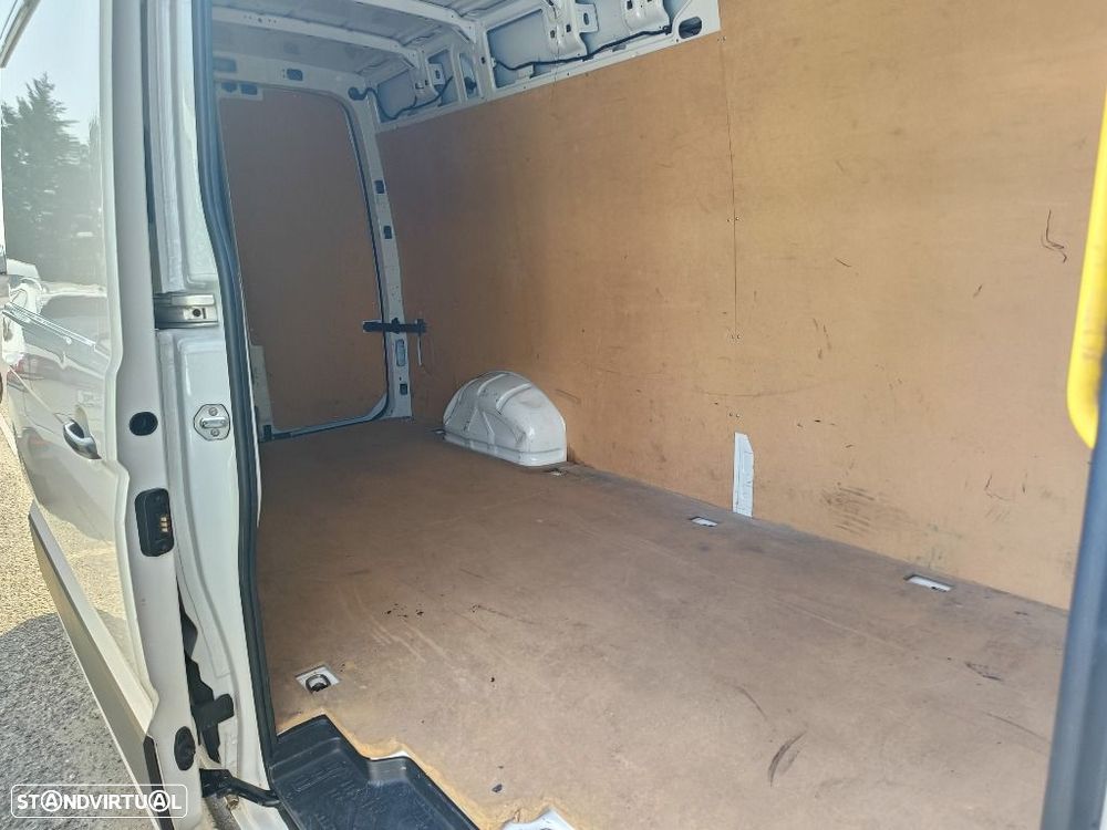 VW Crafter 16- 35 2.0 TDI L4H3 LONGO TECTO ALTO AUT. - 12