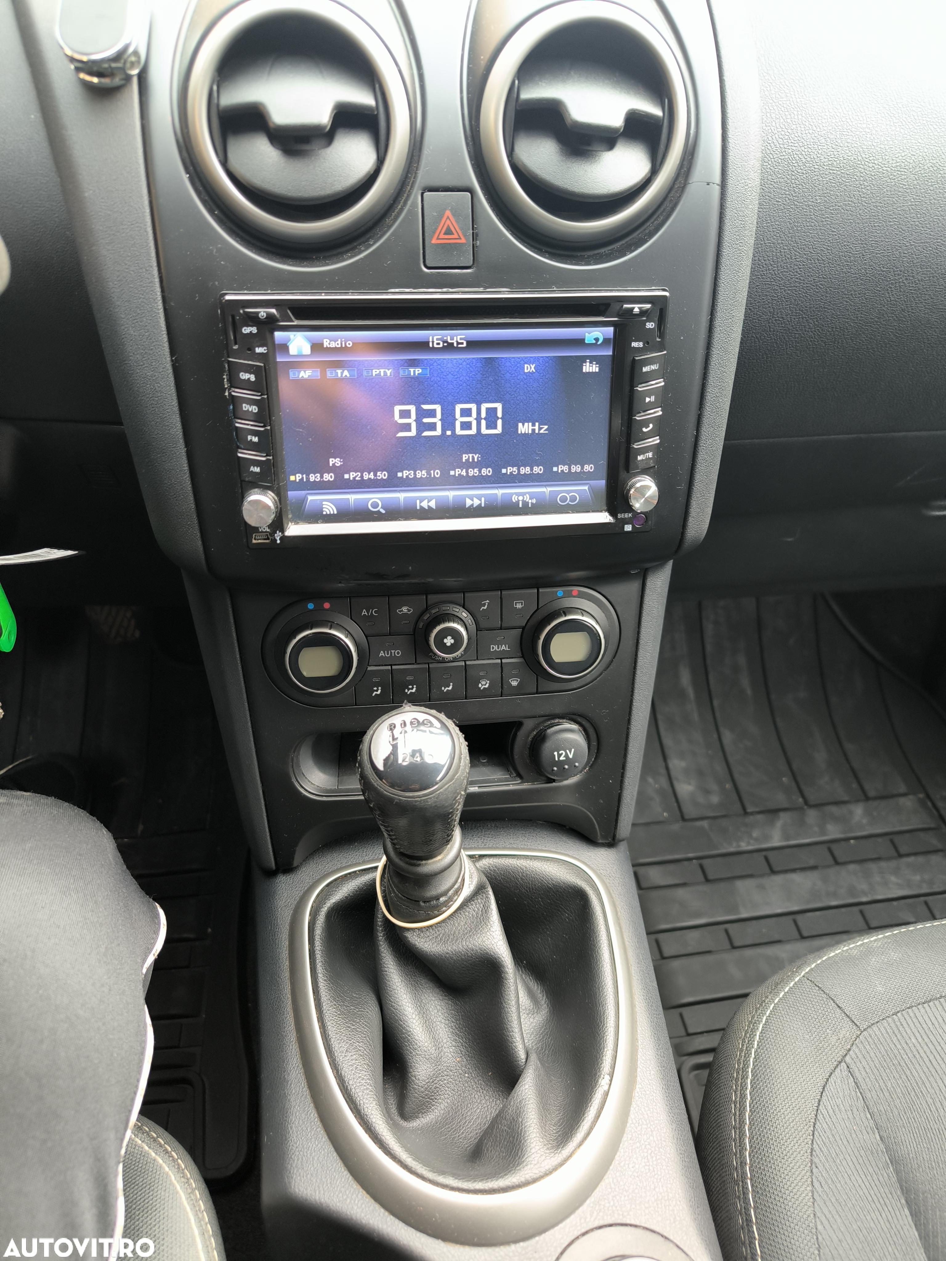 Nissan Qashqai+2 2.0 dCi DPF Acenta - 10