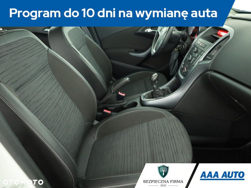 Opel Astra - 8