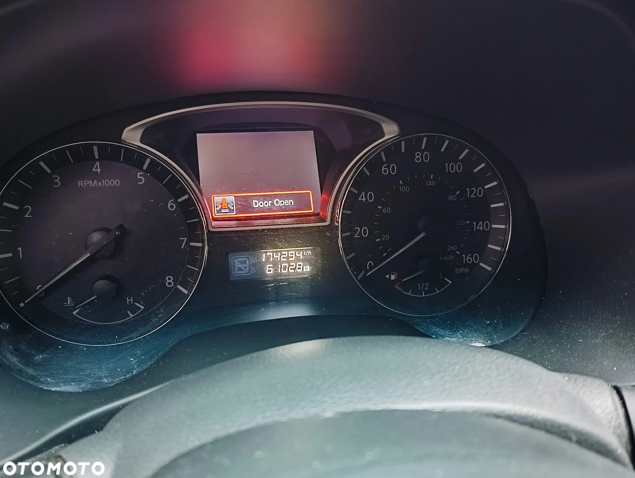 Nissan Pathfinder - 33