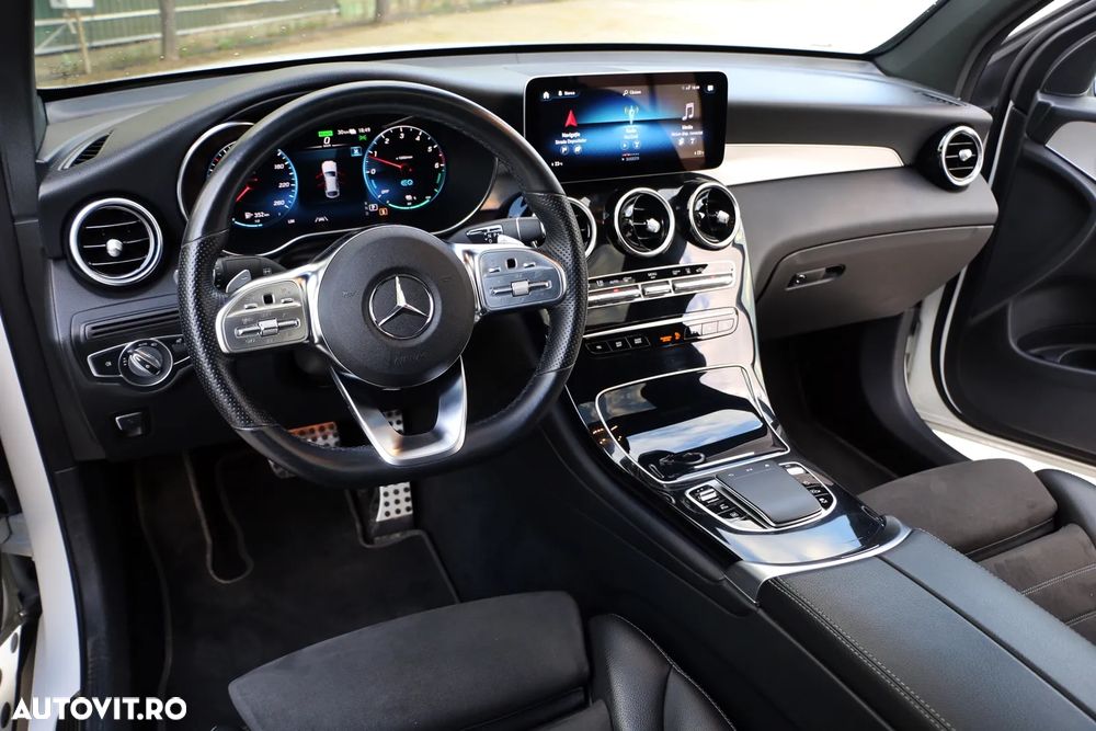Mercedes-Benz GLC 300 de 4Matic 9G-TRONIC AMG Line Plus - 13