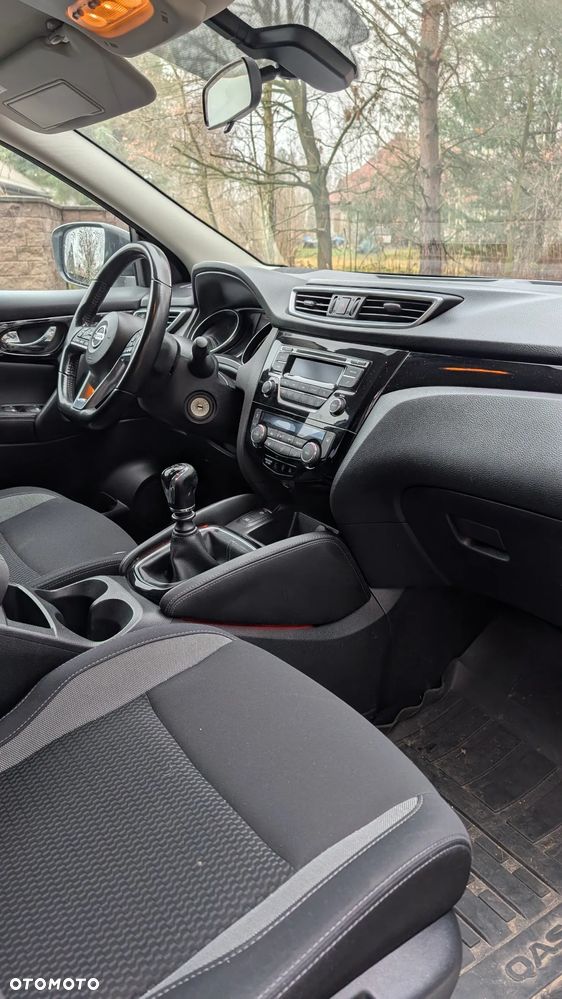 Nissan Qashqai 1.2 DIG-T Acenta EU6 - 6