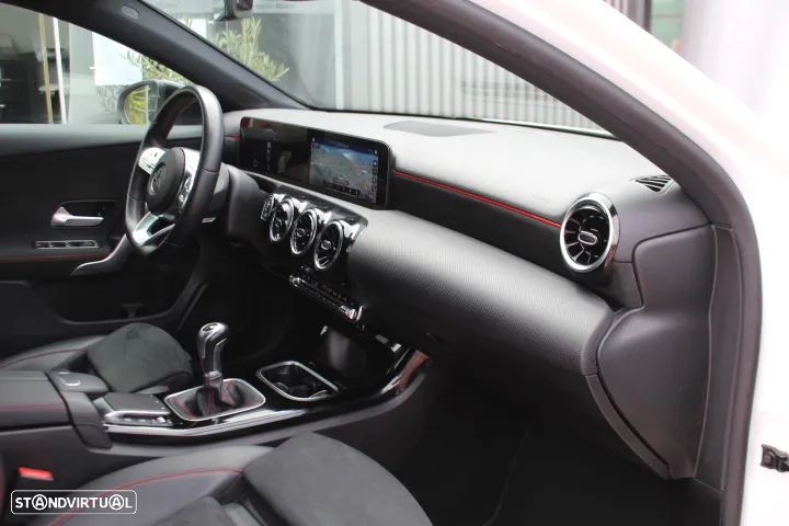 Mercedes-Benz A 180 d AMG Line - 55