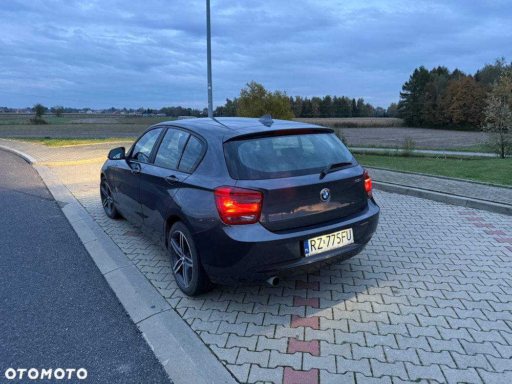 BMW Seria 1 116i Sport Line - 4