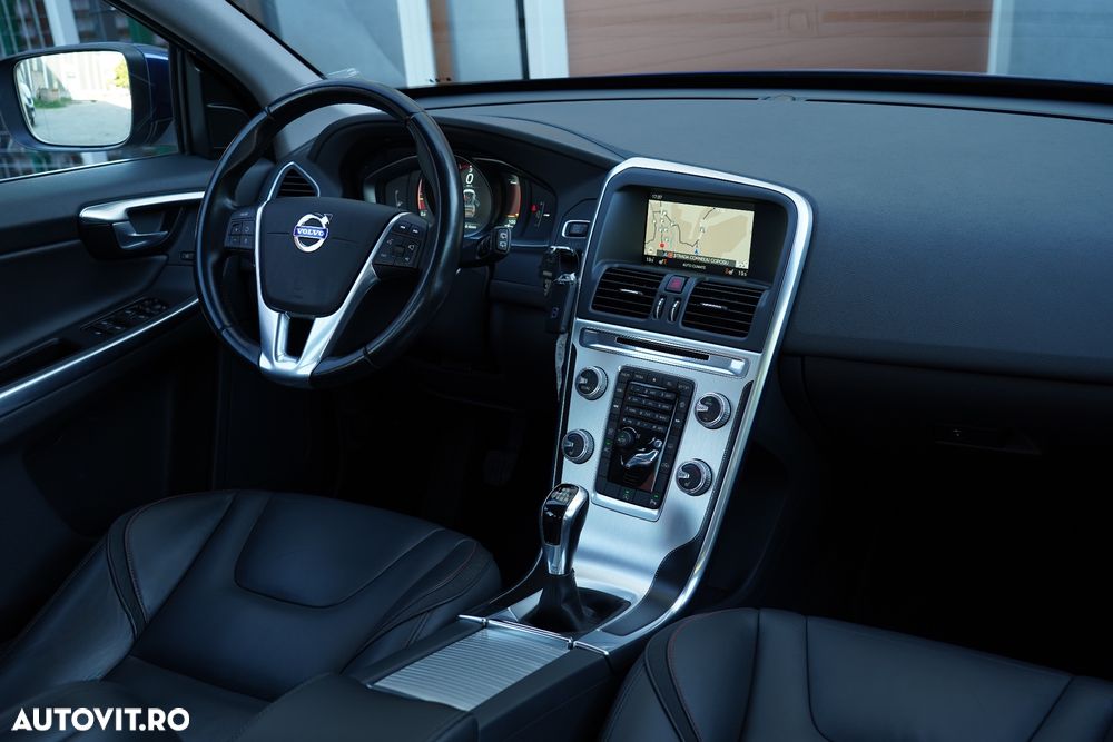 Volvo XC 60 D4 Ocean Race - 26