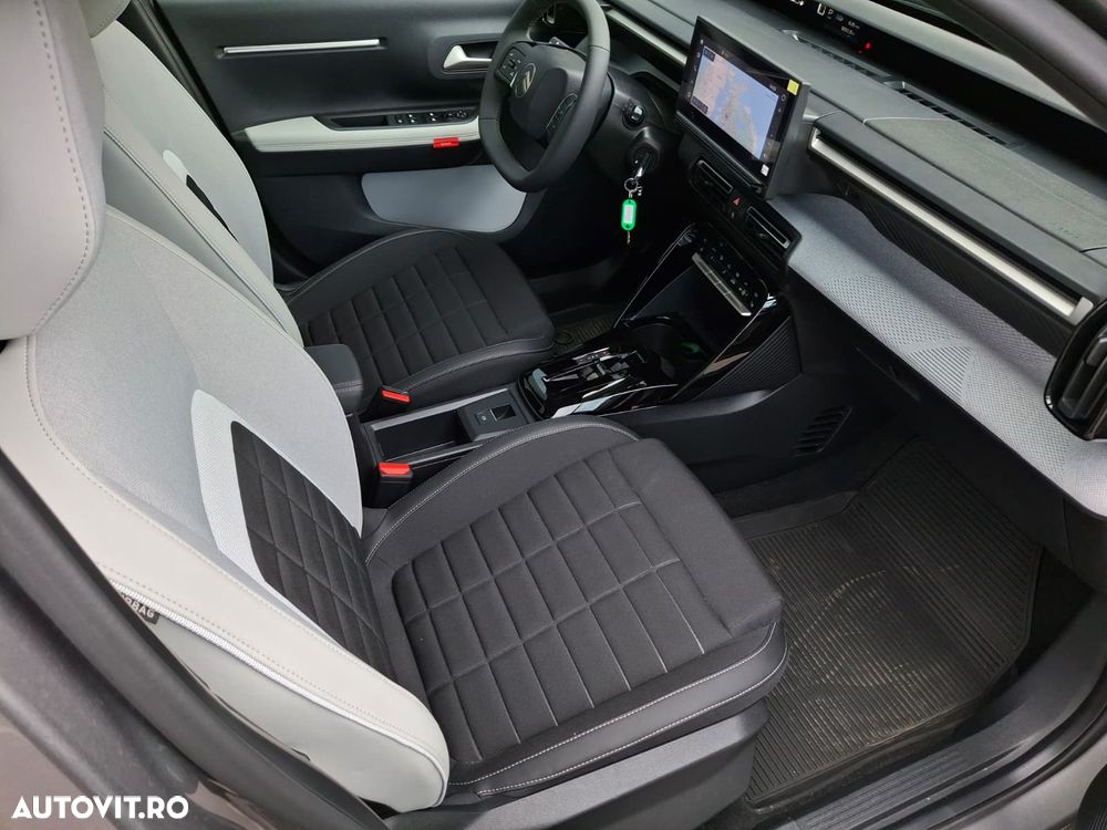 Citroën C3 1.2 Hybrid 100 eDCT6 MAX - 11