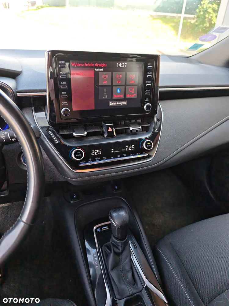 Toyota Corolla 1.8 Hybrid GPF Comfort - 24