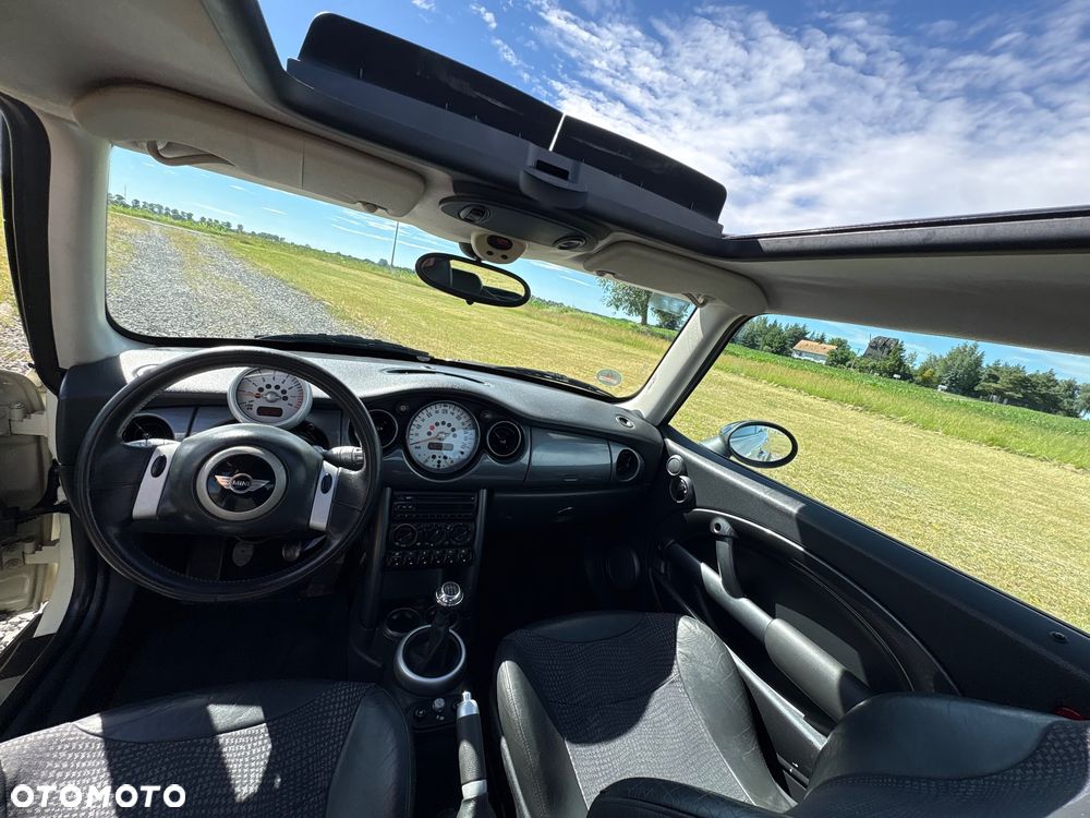MINI Cooper Seven - 5