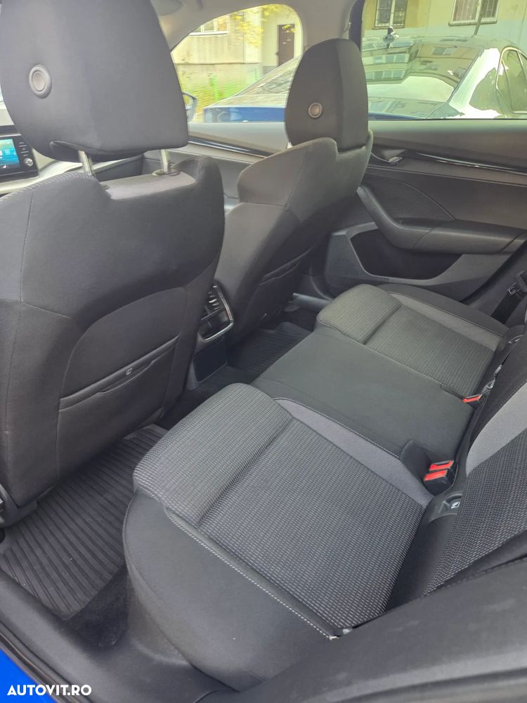 Skoda Octavia 2.0 TDI DSG Ambition - 27