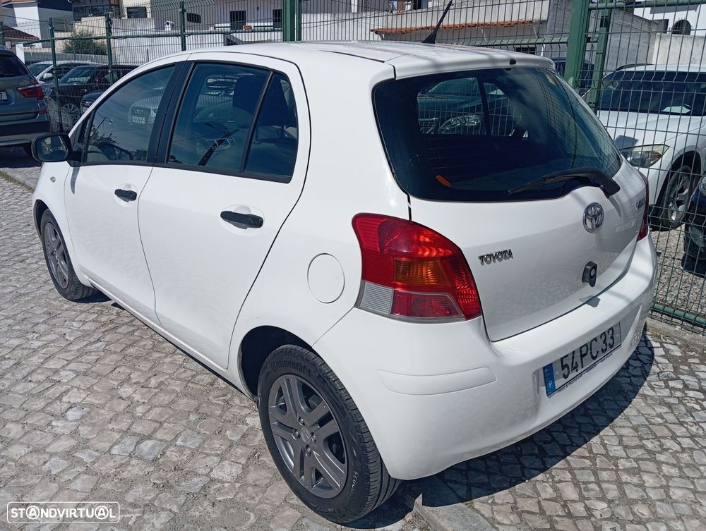 Toyota Yaris 1.4 D-4D ACtive - 3