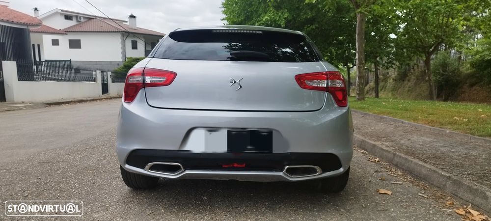 Citroën DS5 e-HDi 115 EGS6 Chic - 18