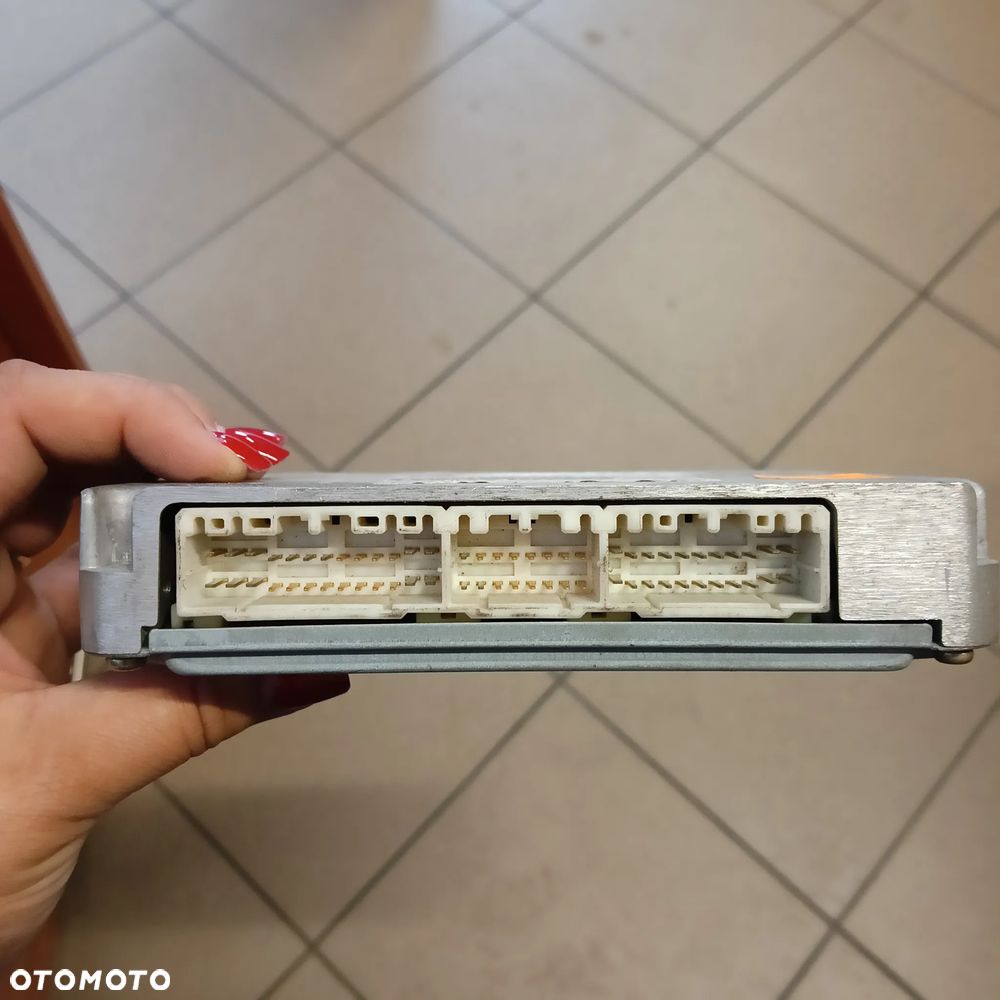 STEROWNIK SILNIKA ECU MB175200-5521 TOYOTA COROLLA VERSO II - 3
