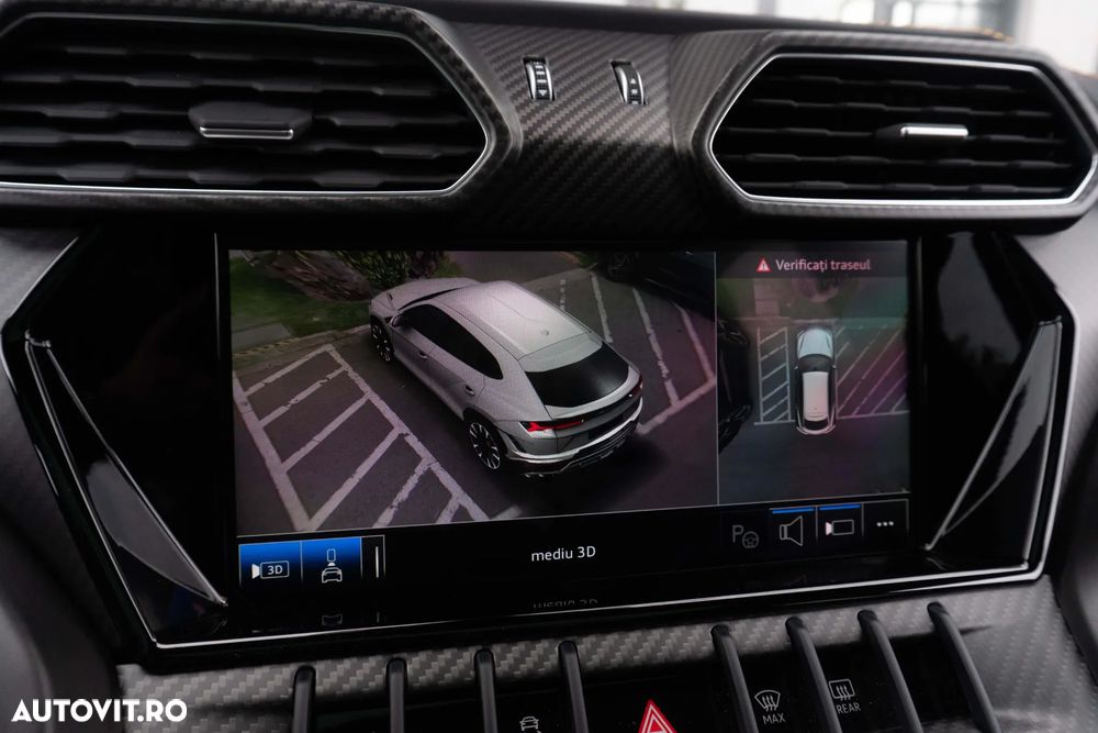 Lamborghini URUS - 28
